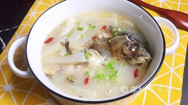 生姜蘿卜魚(yú)湯（鯽魚(yú)蘿卜湯可以放姜嗎）