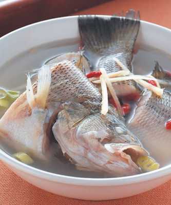 生姜鮮魚湯（魚湯放生姜會破壞營養(yǎng)嗎）-圖2