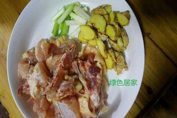 雞肉里放生姜有什么好處（雞肉放生姜可以吃嗎）