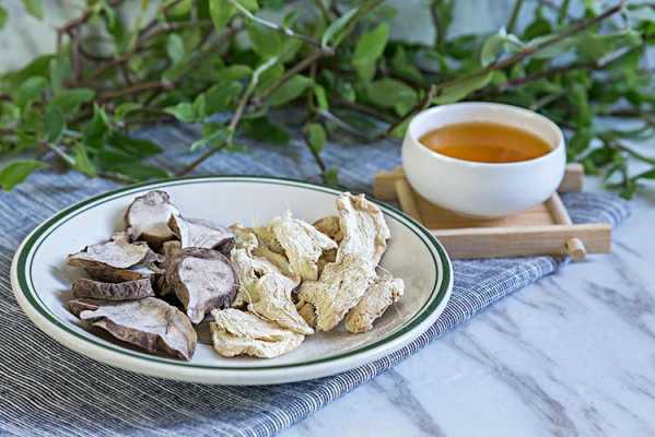 附子能和生姜一起煎煮嗎（附子和生姜可以在一起用嗎?）