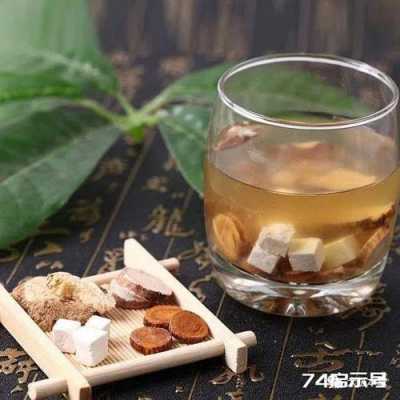 茯苓白術(shù)生姜紅棗茶功效（茯苓白術(shù)生姜紅棗茶功效與禁忌）-圖1